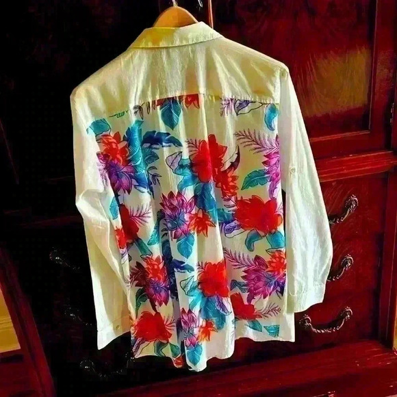 KikSol boyfriend shirt. Ladies Large - Picture 7 of 10